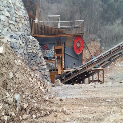 Capable jaw crusher for mica stone