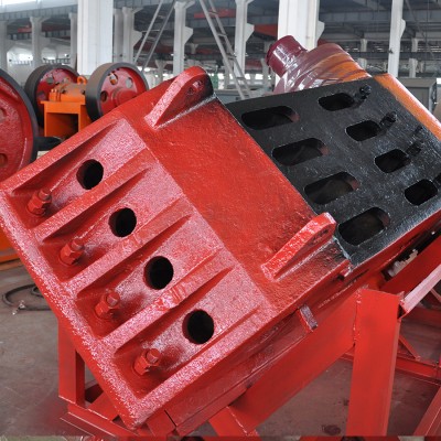 Superior jaw crusher for gravel