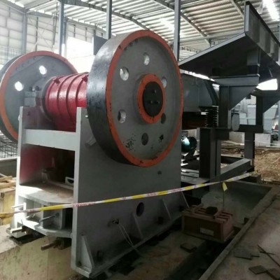 Jaw crusher for sand and gravel